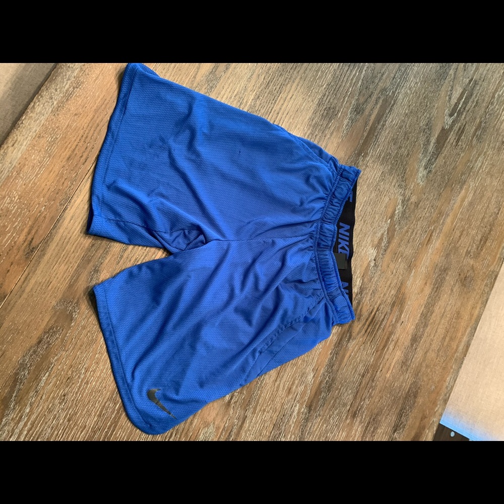 Nike vent shorts